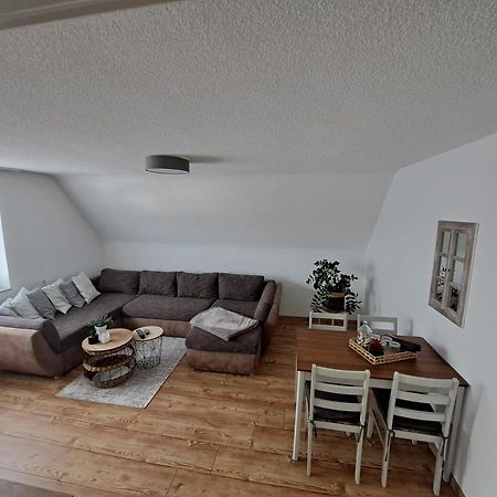 Wunderschoenes 2 Zimmer Apartment Inkl. Parkplatz Asbach  Exterior photo