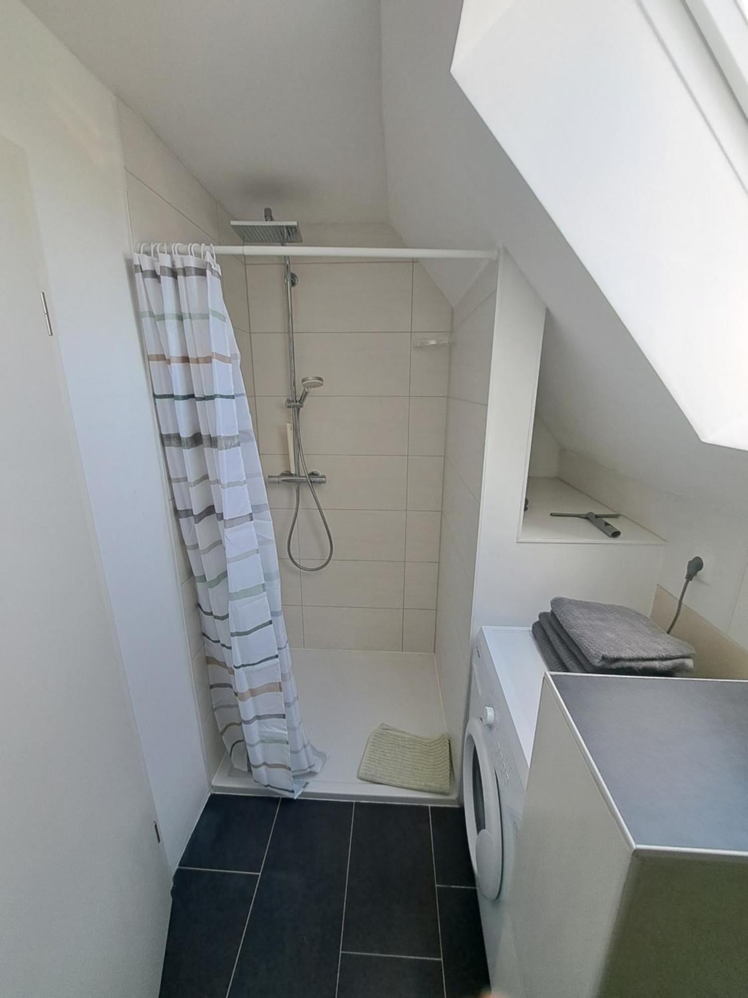 Wunderschoenes 2 Zimmer Apartment Inkl. Parkplatz Asbach  Exterior photo
