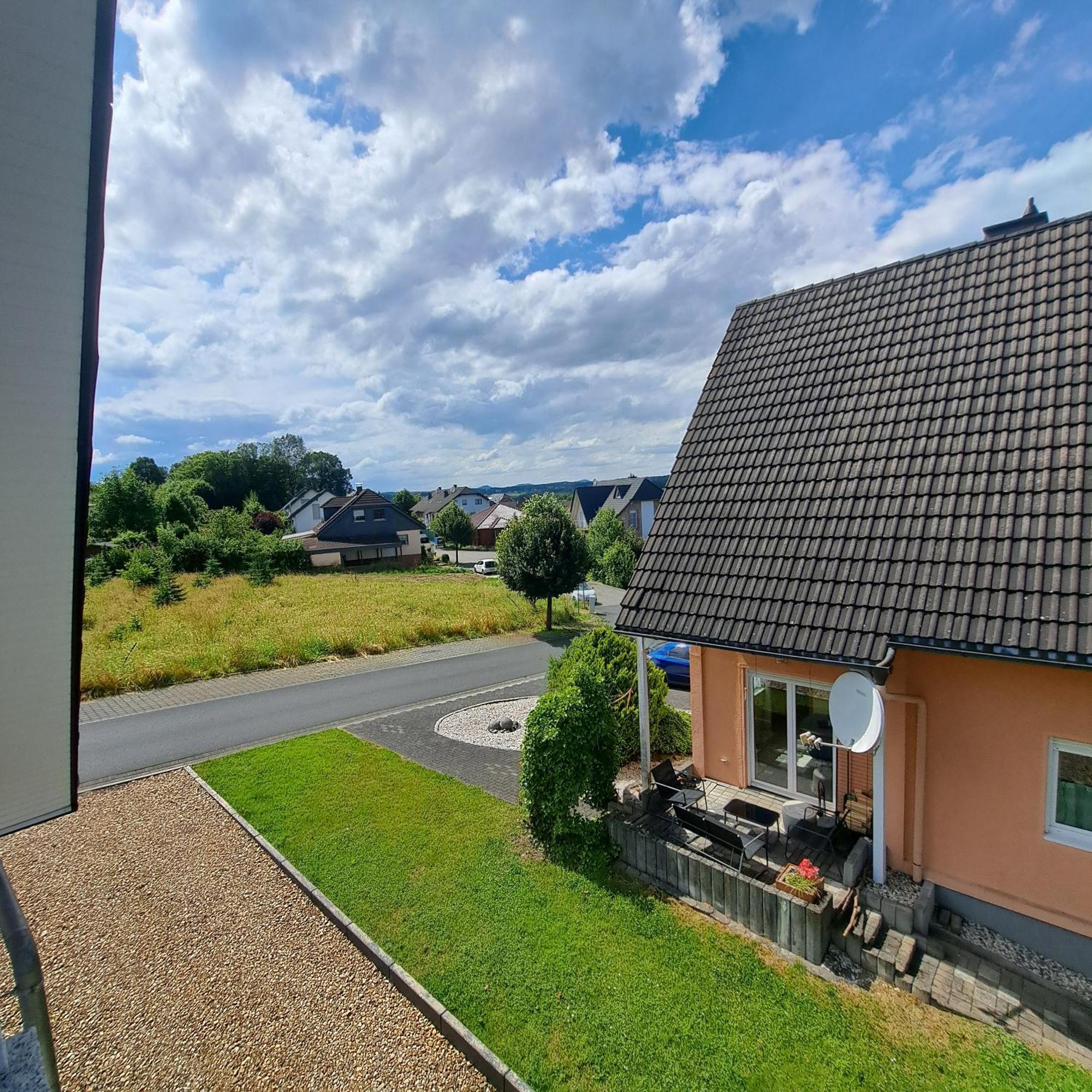 Wunderschoenes 2 Zimmer Apartment Inkl. Parkplatz Asbach  Exterior photo